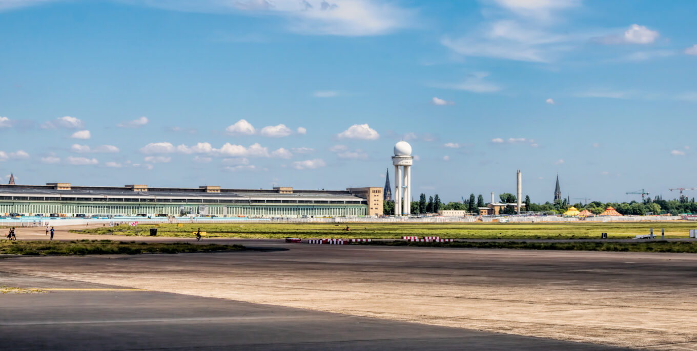 Blick auf den stillgelegten Flughafen Tempelhof.