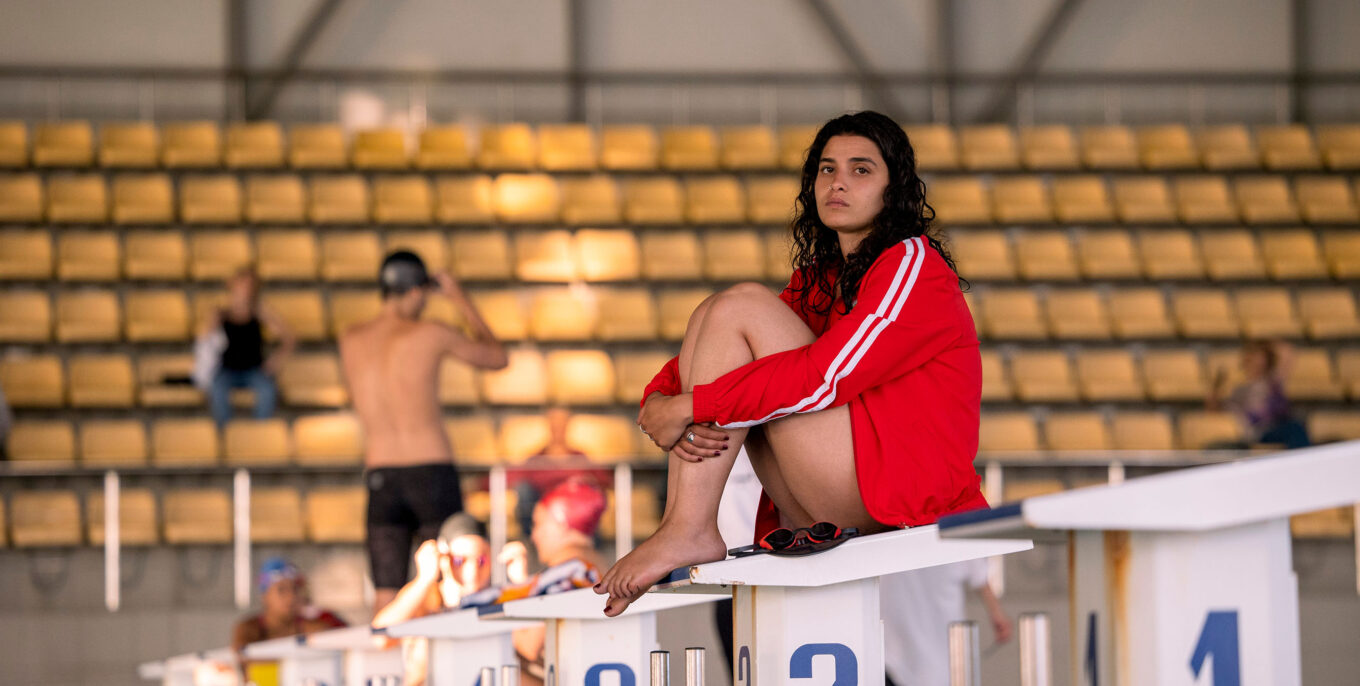 Darstellerin der Schwimmerin Yusra Mardini im Netflix-Film "Die Schwimmerinnen"